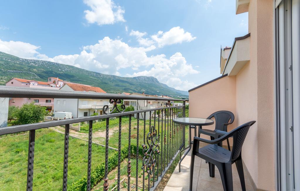 Villa Apartments Kordic Kaštela Cameră foto