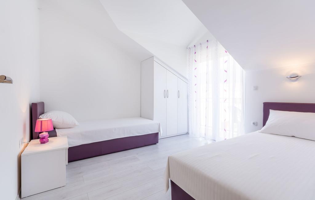 Villa Apartments Kordic Kaštela Cameră foto