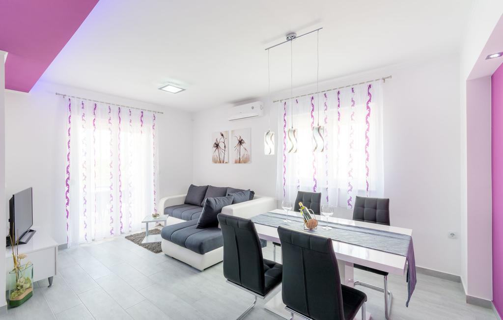 Villa Apartments Kordic Kaštela Cameră foto